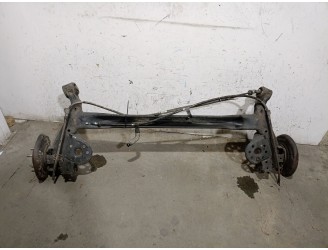 Recambio de puente trasero para kia stonic (yb) 1.0 t-gdi referencia OEM IAM  55100H8500 