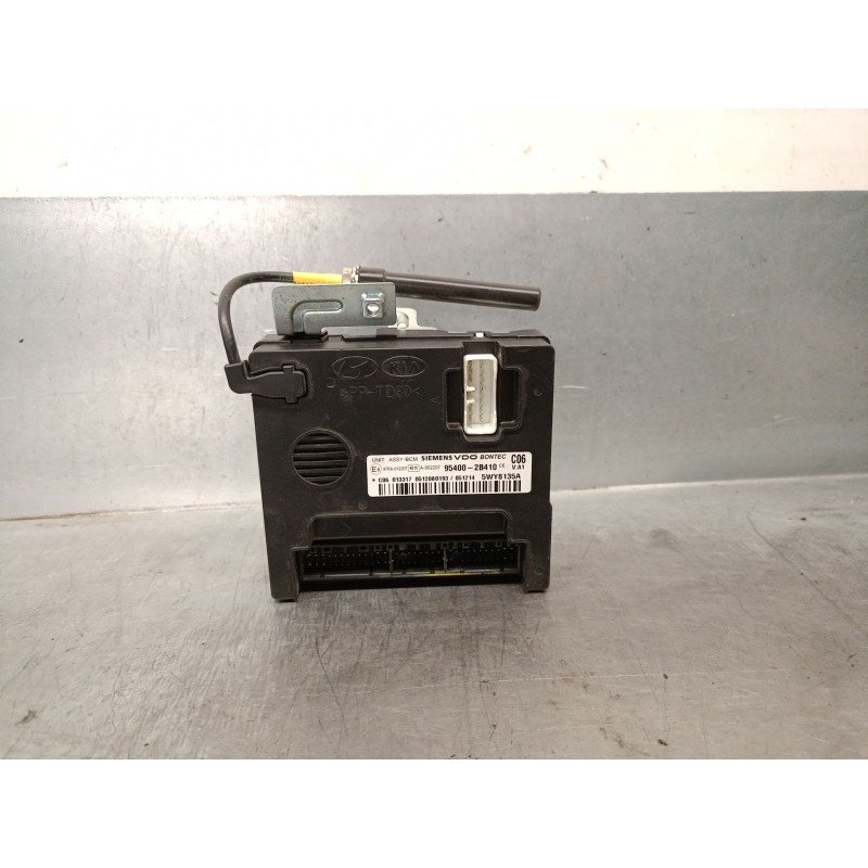 Recambio de modulo electronico para hyundai santa fe ii referencia OEM IAM 954002B410  5WY8135A - SIEMENS