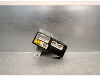 Recambio de modulo electronico para hyundai santa fe ii referencia OEM IAM 952302B210  