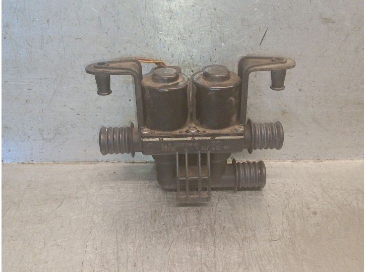 Recambio de valvula intercambio de calefaccion para bmw 5 (e60) 520 d referencia OEM IAM 64116931708 A1147412181