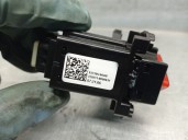 Replacement hazard warning switch for Hyundai i30 (PDE, PD, PDEN) 2.0 N OEM IAM reference 93730G4AA0 