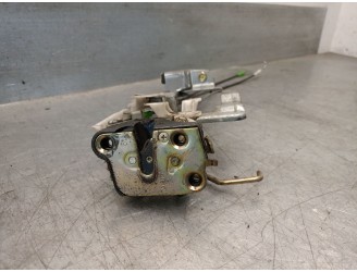 Recambio de cerradura puerta delantera izquierda para mitsubishi canter misubishi canter referencia OEM IAM D4D342AT8  