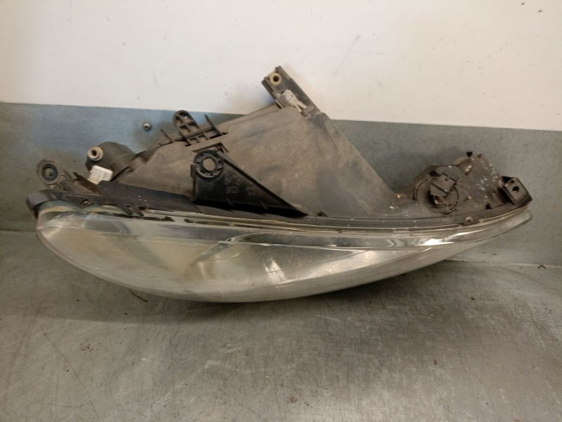Recambio de faro derecho para peugeot 206 sw (2e/k) 1.4 hdi referencia OEM IAM 9628666780 6205S7 89001966