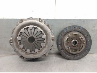 Recambio de kit embrague para renault clio i (b/c57_, 5/357_) 1.4 referencia OEM IAM 7700864931 7711134044 