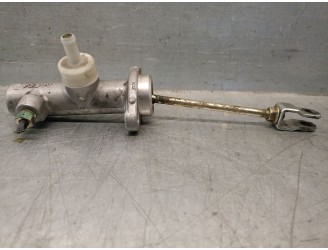 Recambio de bomba embrague para mitsubishi canter misubishi canter referencia OEM IAM D4D342AT8 