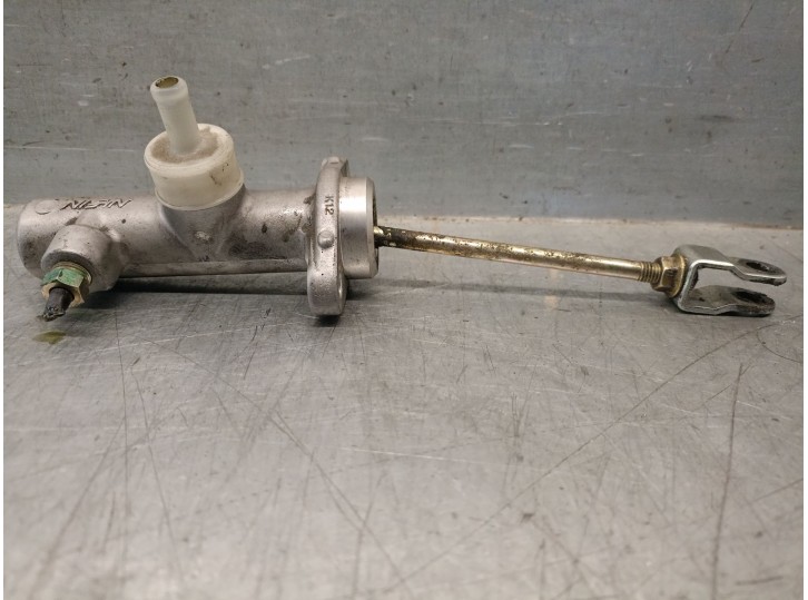 Recambio de bomba embrague para mitsubishi canter misubishi canter referencia OEM IAM D4D342AT8 