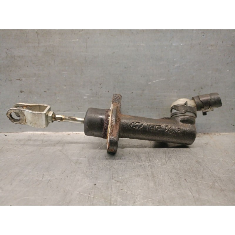 Recambio de bomba embrague para hyundai h-1 / starex autobús (a1) 2.5 crdi referencia OEM IAM 416004A030  