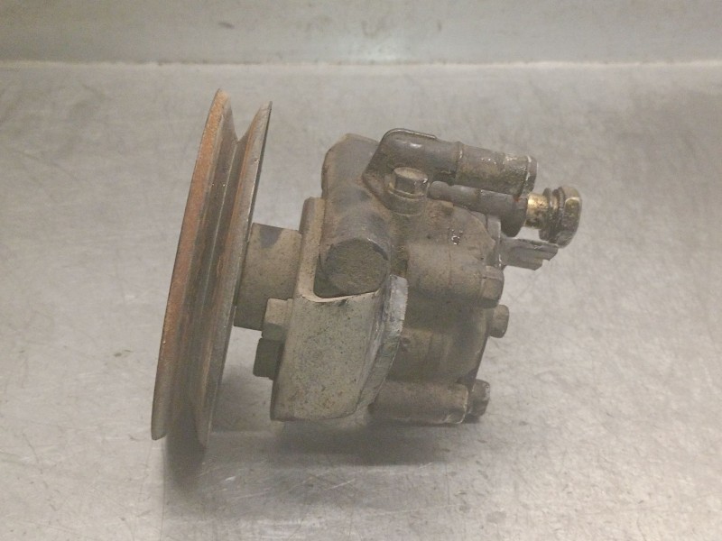 Recambio de bomba servodireccion para nissan terrano (wd21) 2.7 td referencia OEM IAM 4911044G01 4911044G01 