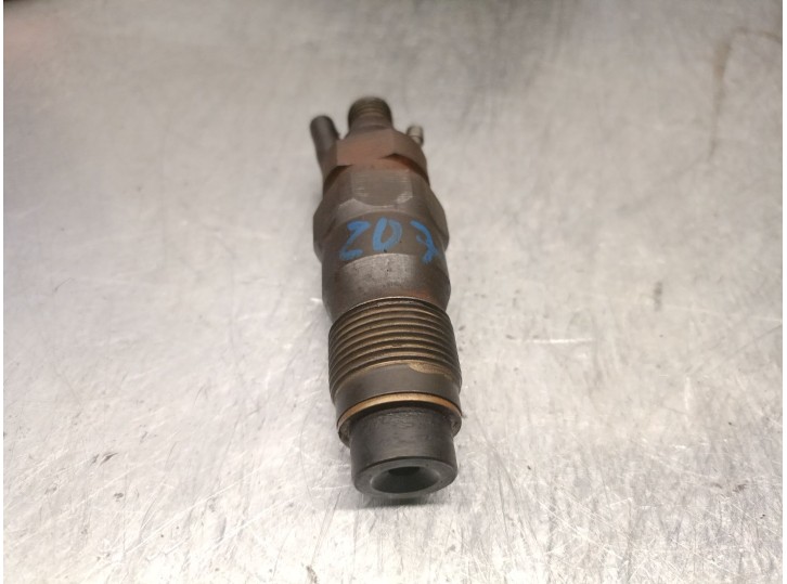 Replacement injector for BMW 5 Series saloon (E39) 2.5 turbodiesel cat OEM IAM reference KCA21S71 KCA21S71 BOSCH