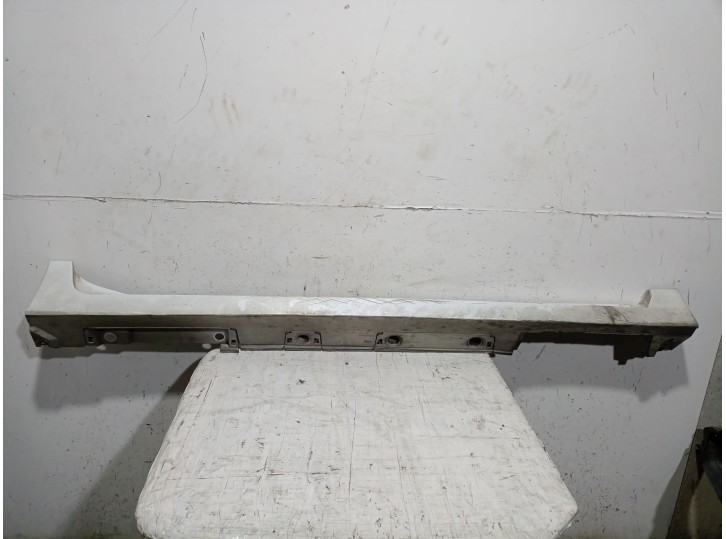 Recambio de faldon lateral para lexus ct (zwa10_) 200h (zwa10_) referencia OEM IAM  7585076010A0 