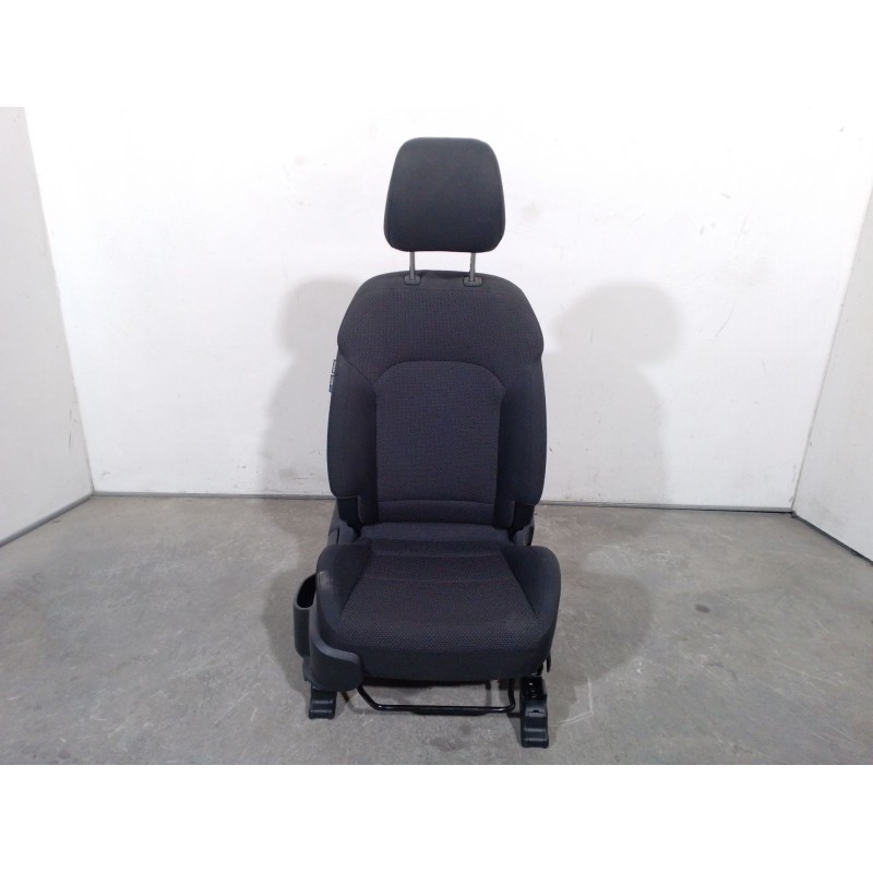 Recambio de asiento delantero derecho para kia carens iv 1.6 gdi referencia OEM IAM 88104A4030J5A 88104A4030J5A 