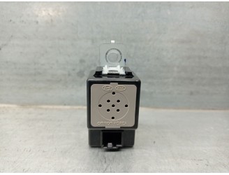 Recambio de modulo electronico para kia carens iv 1.6 gdi referencia OEM IAM 957102E000  