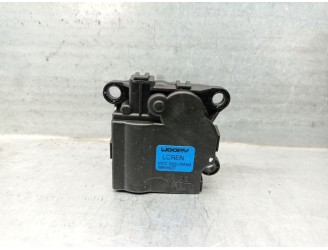 Recambio de motor apertura trampillas climatizador para kia carens iv 1.6 gdi referencia OEM IAM D332JY9AA05  