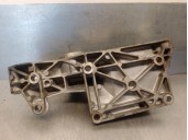 Recambio de soporte alternador para seat ibiza (6l1) 1.9 tdi referencia OEM IAM 038903143R 038903143R 