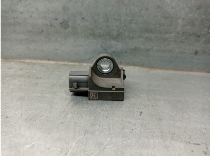 Recambio de sensor impacto para kia carens iv 1.6 gdi referencia OEM IAM 95930A4100 
