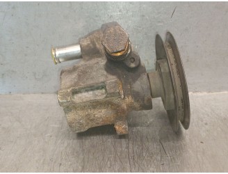 Replacement power steering pump for Seat Inca (6K9) 1.9 D OEM IAM reference 1H0422155E 032145157AX 