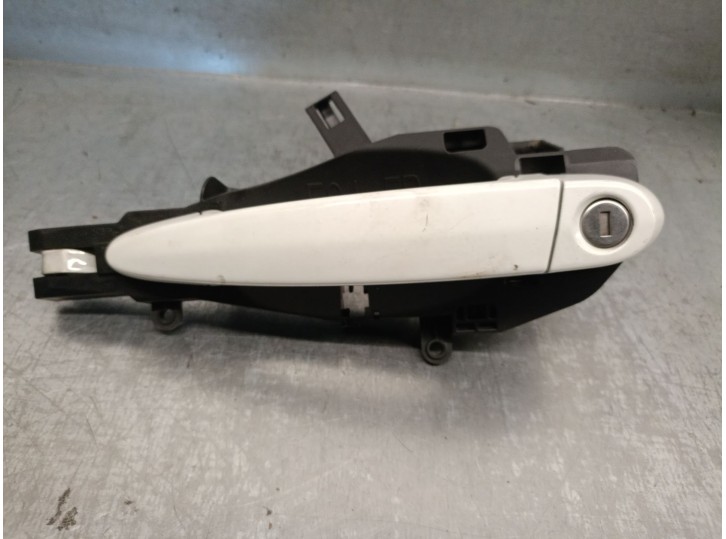 Recambio de maneta exterior delantera izquierda para bmw x1 (e84) sdrive 18 d referencia OEM IAM 51212992985 51212992985 