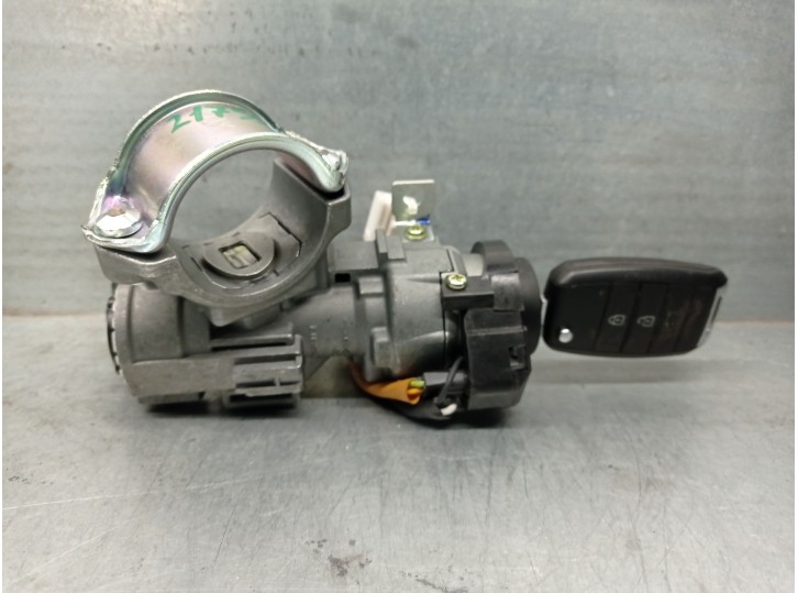Replacement ignition switch for Kia Carens IV 1.6 GDi OEM IAM reference 49A6101110 93390A4000 