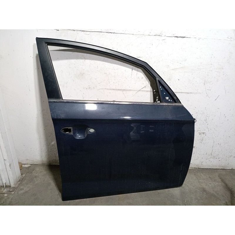 Recambio de puerta delantera derecha para kia carens iv 1.6 gdi referencia OEM IAM 76004A4000 76004A4000 