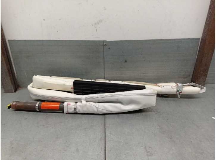 Recambio de airbag lateral delantero derecho para kia carens iv 1.6 gdi referencia OEM IAM 85020A4000 85020A4000 