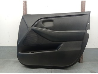 Recambio de guarnecido puerta delantera derecha para kia carens iv 1.6 gdi referencia OEM IAM 82302A4050MT1 82306A4030MT1 