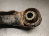 Recambio de brazo suspension superior delantero izquierdo para nissan pathfinder (r51) 2.5 dci diesel cat referencia OEM IAM 545