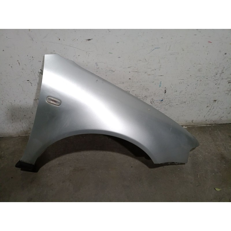 Recambio de aleta delantera derecha para audi a3 (8l1) 1.6 referencia OEM IAM 8L0821106B 8L0821106B 