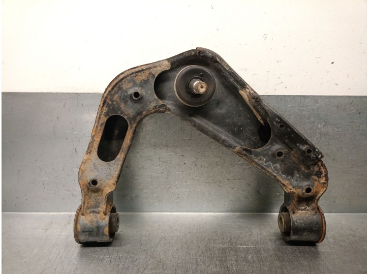 Recambio de brazo suspension superior delantero izquierdo para nissan pathfinder (r51) 2.5 dci diesel cat referencia OEM IAM 545