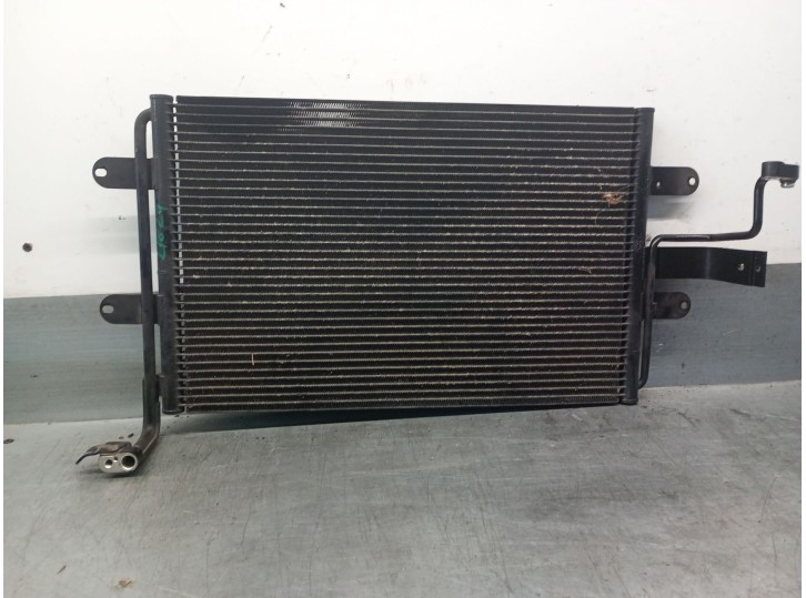 Replacement air conditioning compressor for Seat Leon (1M1) 1.9 TDI OEM IAM reference 1J0820411H 
