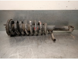 Replacement of right front shock absorber for Kia Sorento I (JC) 2.5 CRDi OEM IAM reference 546403E023 546403E023 