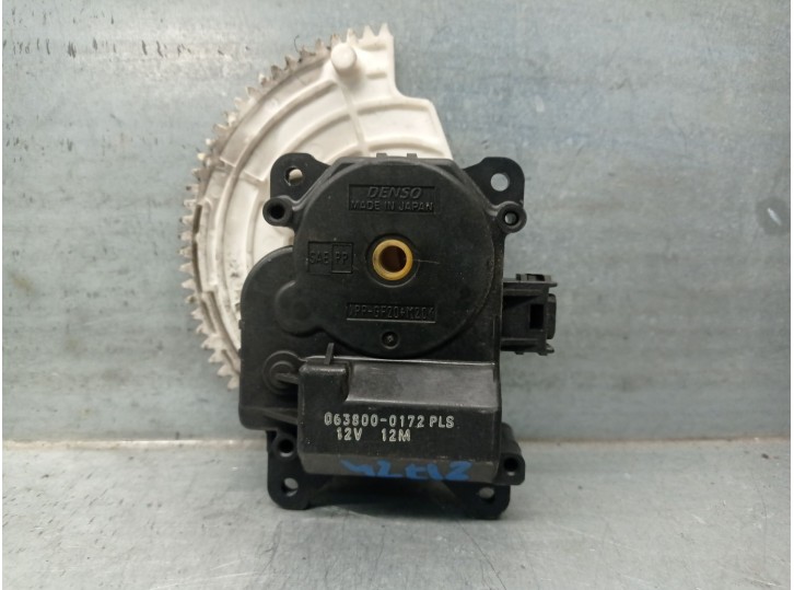 Recambio de motor apertura trampillas climatizador para lexus ct (zwa10_) 200h (zwa10_) referencia OEM IAM 0638000172  DENSO