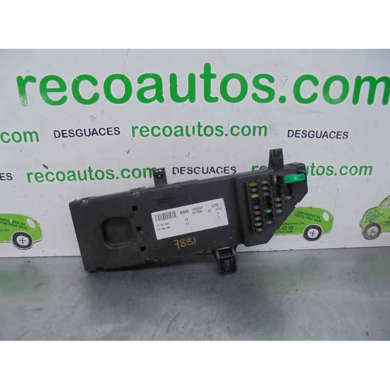 Recambio de caja reles / fusibles para opel vectra c berlina 1.9 cdti referencia OEM IAM 13199490 13181984 