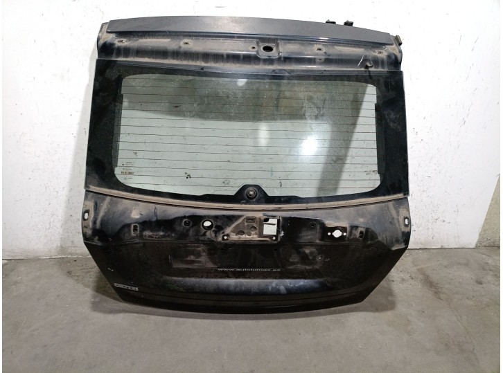 Recambio de porton trasero para dodge caliber 2.0 crd referencia OEM IAM 5074151AB 5074151AB 