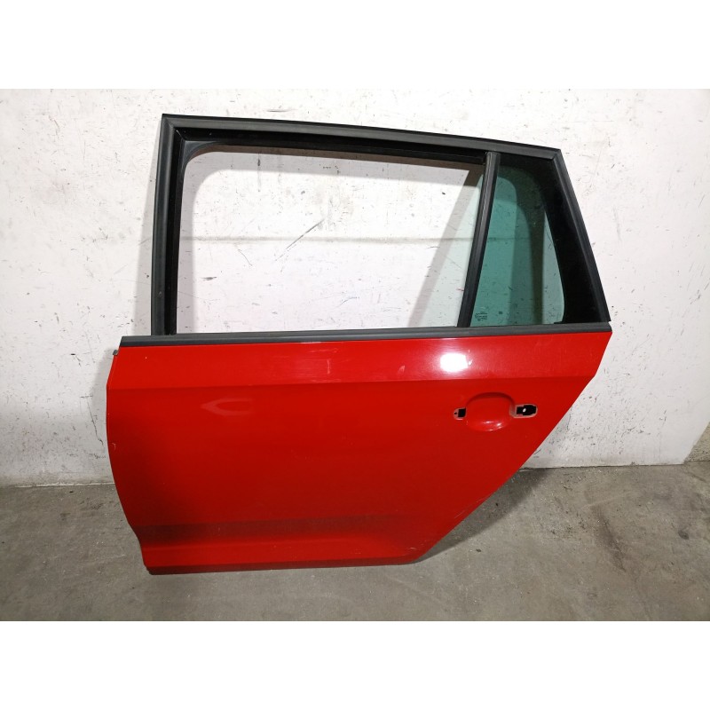 Recambio de puerta trasera izquierda para skoda rapid spaceback (nh1) 1.6 tdi referencia OEM IAM  5JJ833051 