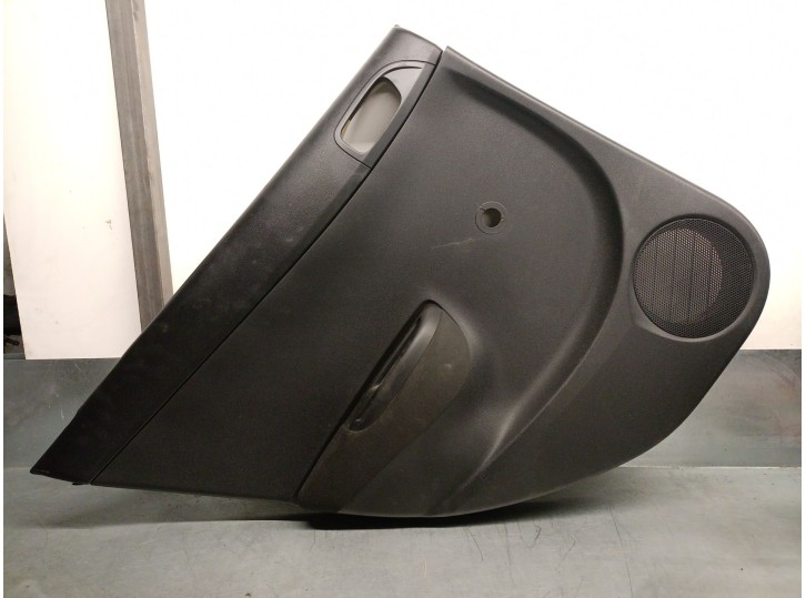 Recambio de guarnecido puerta trasera izquierda para hyundai i20 i (pb, pbt) 1.2 referencia OEM IAM 833101J000 833011J013NPB 