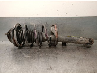 Replacement front left shock absorber for Ford Focus sedan (CAK) 1.6 16V CAT OEM IAM reference 4417814 4417814 