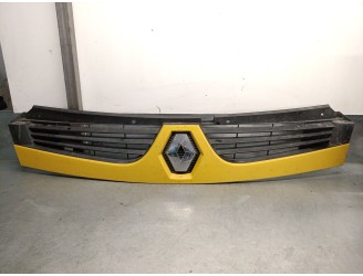 Recambio de rejilla delantera para renault master ii furgoneta (fd) 2.5 dci referencia OEM IAM 8200426365 8200426365 