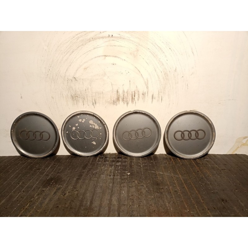 Recambio de tapacubos para audi a4 b5 (8d2) 2.5 tdi referencia OEM IAM 8D0601165D  