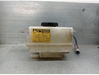 Recambio de deposito servo para lexus ct (zwa10_) 200h (zwa10_) referencia OEM IAM 4722076010 4722076010 