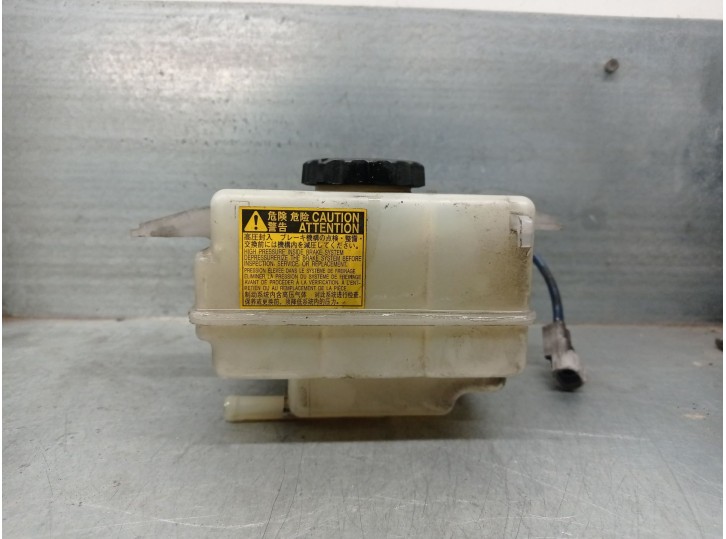 Recambio de deposito servo para lexus ct (zwa10_) 200h (zwa10_) referencia OEM IAM 4722076010 4722076010 