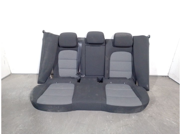 Recambio de asientos traseros para skoda superb ii (3t4) 2.0 tdi 16v 4x4 referencia OEM IAM 3T4885031L 3T4885031L 