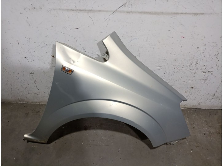 Recambio de aleta delantera derecha para opel zafira b furgoneta/monovolumen (a05) 1.9 cdti van (m75) referencia OEM IAM 610235