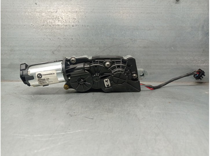 Recambio de motor cierre centralizado porton para bmw x5 (e70) xdrive 35 d referencia OEM IAM 51244443052 51244443052 977706103