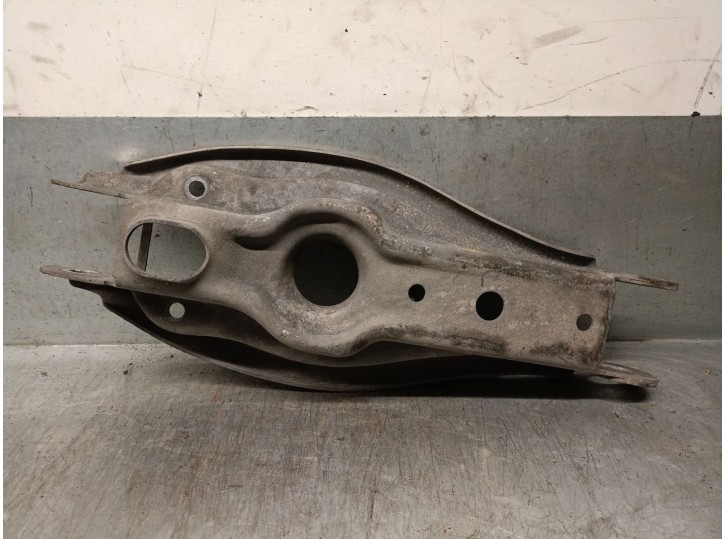 Replacement rear lower left suspension arm for BMW 3 Touring (E91) 320 D OEM IAM reference 33326772899 3332677289