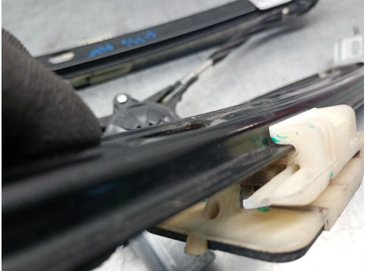 Recambio de elevalunas delantero izquierdo para seat ateca (kh7, khp) 1.6 tdi referencia OEM IAM 500959801B 575837461A 013082271