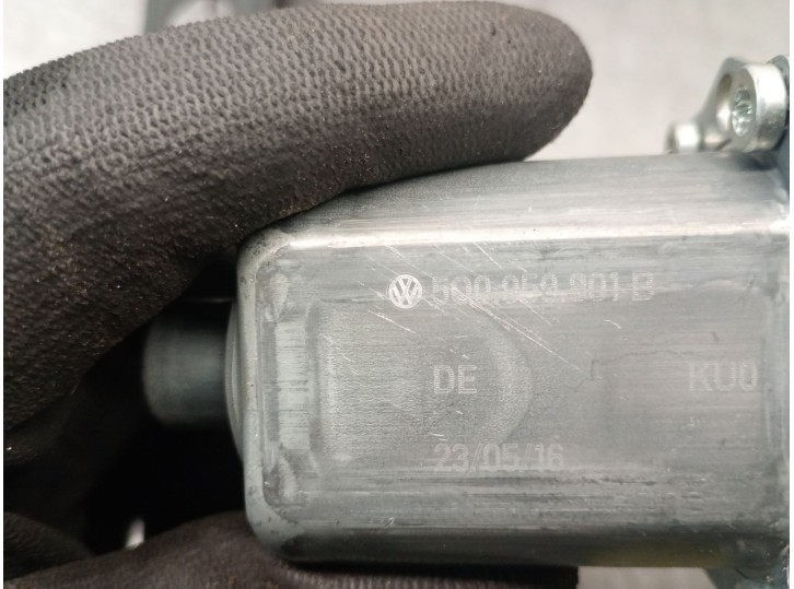 Recambio de elevalunas delantero izquierdo para seat ateca (kh7, khp) 1.6 tdi referencia OEM IAM 500959801B 575837461A 013082271