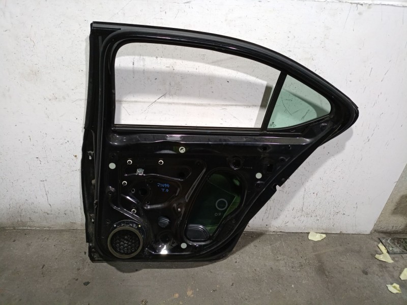 Recambio de puerta trasera derecha para skoda superb iii (3v3) 2.0 tdi referencia OEM IAM  3V5833056B 