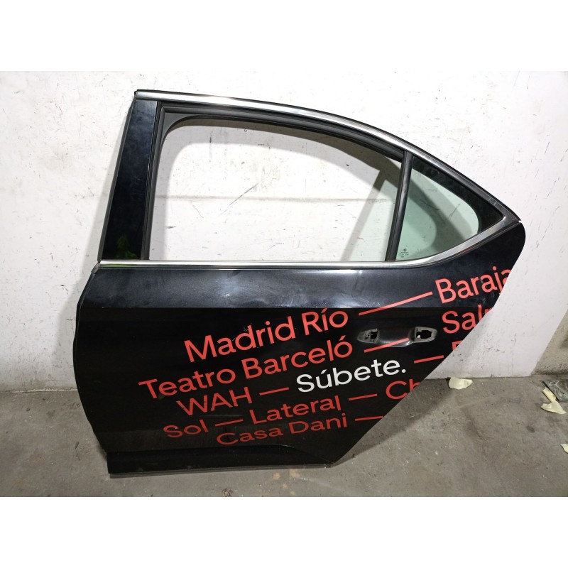 Recambio de puerta trasera izquierda para skoda superb iii (3v3) 2.0 tdi referencia OEM IAM  3V5833055B 