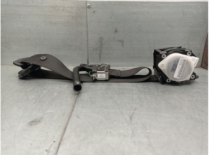 Replacement front left seat belt for BMW X5 (E70) xDrive 35 D OEM IAM reference 72117171169 72117171169 