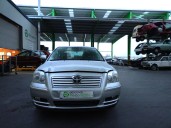 toyota avensis sedán (_t25_) del año 2006